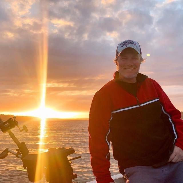 Captain Erik Boston of All Star Fishing Charters running an Edmonds fishing trip on Puget Sound